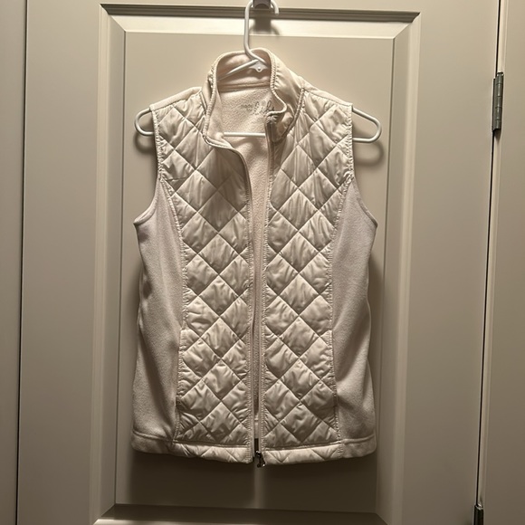 Vests - Picture 8 of 10